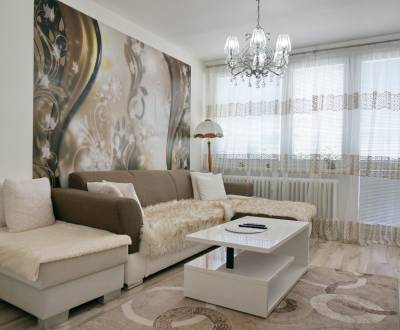 PREDANÉ - Krásny zrekonštruovaný zariadený 3 izb.byt,Terasa, Kežmarská