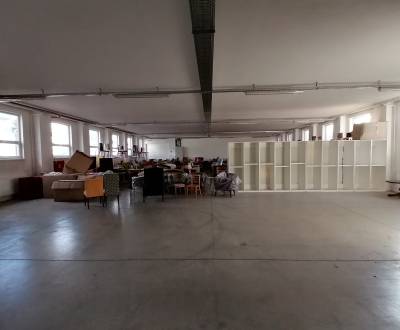 Sale Storehouses and Workshops, Storehouses and Workshops, Martin, Slo