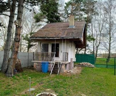 Predaj, rekreačná chata 25 m2 s terasou, obec Jakubov, pozemok 303 m2