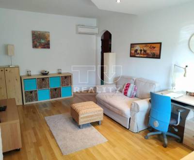 Rent Three bedroom apartment, Bratislava - Dúbravka, Bratislava, Slova