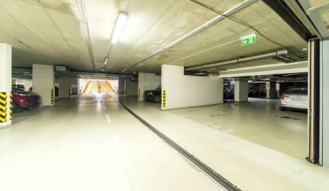 Parking space, 15 m2, ground floor, JÉGEHO ALEJ