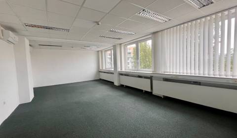 Prenájom kancelárskych priestorov  14m2 - 200 m2 Drieňová ul. 