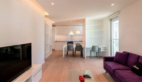  METROPOLITAN │Modern 1-bdrm apartment with a balcony and parking