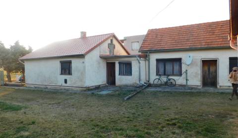 ZNÍŽENÁ CENA o 15.000, Na predaj 4iz. rodinný dom v Zlatých Moravciach