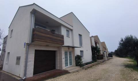 CROATIA - New house with three apartments - SUKOŠAN