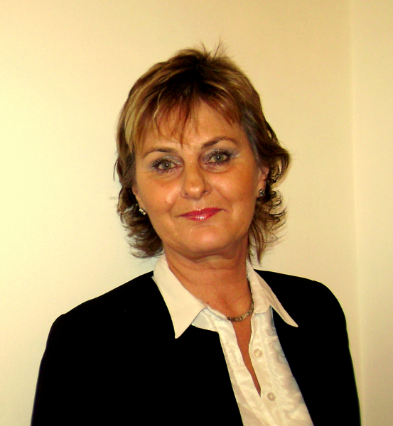 Elena Laurová