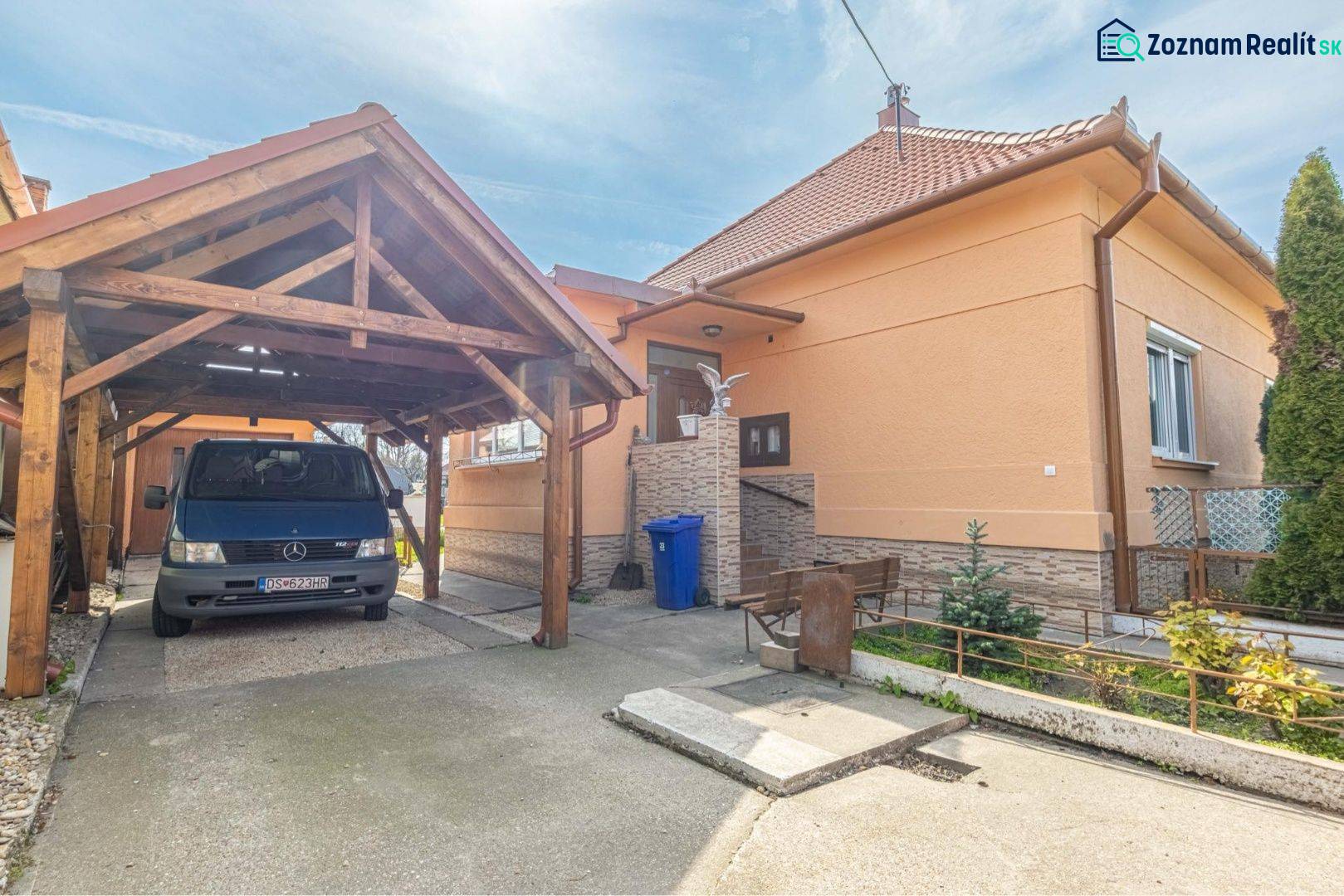 ALL INCLUSIVE | NA PREDAJ ZREKONŠTR. 3 IZBOVÝ RD S GARÁŽOU A VEDĽAJŠOU BUDOVOU, DUNAJSKÁ STREDA