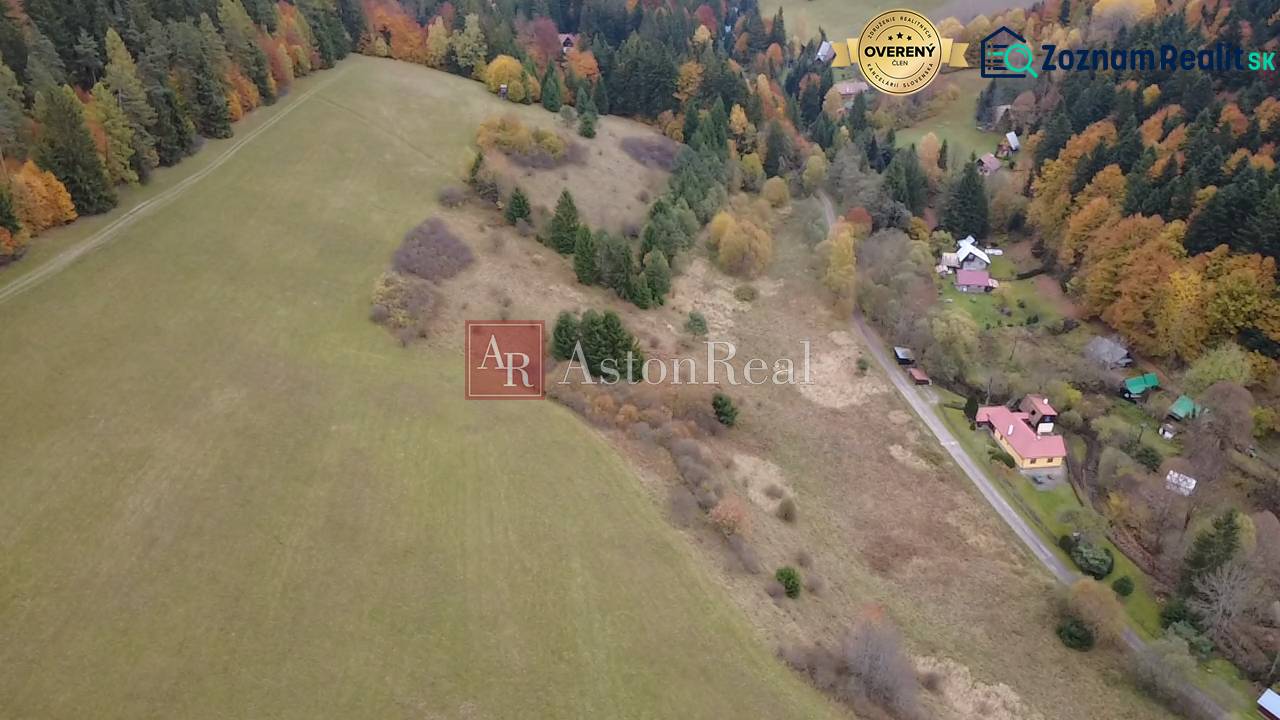 Aerial view of recreational plots in Čertov, Lazy pod Makytou, surrounded by nature and forests.