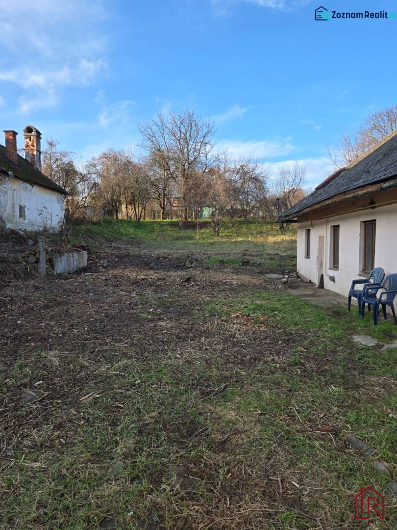 A courtyard in Prešov on Soľnobanská Street, suitable for residential plots.