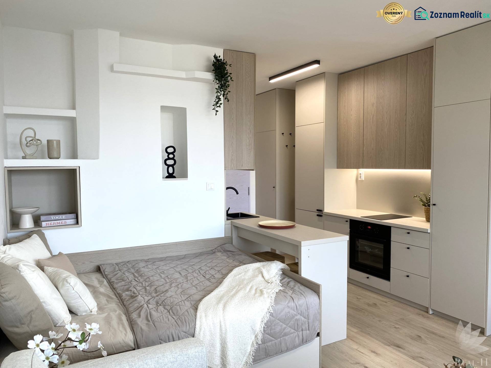 Predaj garsónka BA V Petržalka Beňadicka ulica