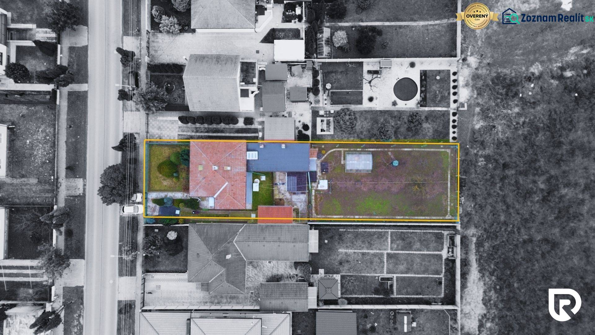 Aerial view of plots on Hlavná Street in Kráľová pri Senci, suitable for residential use.