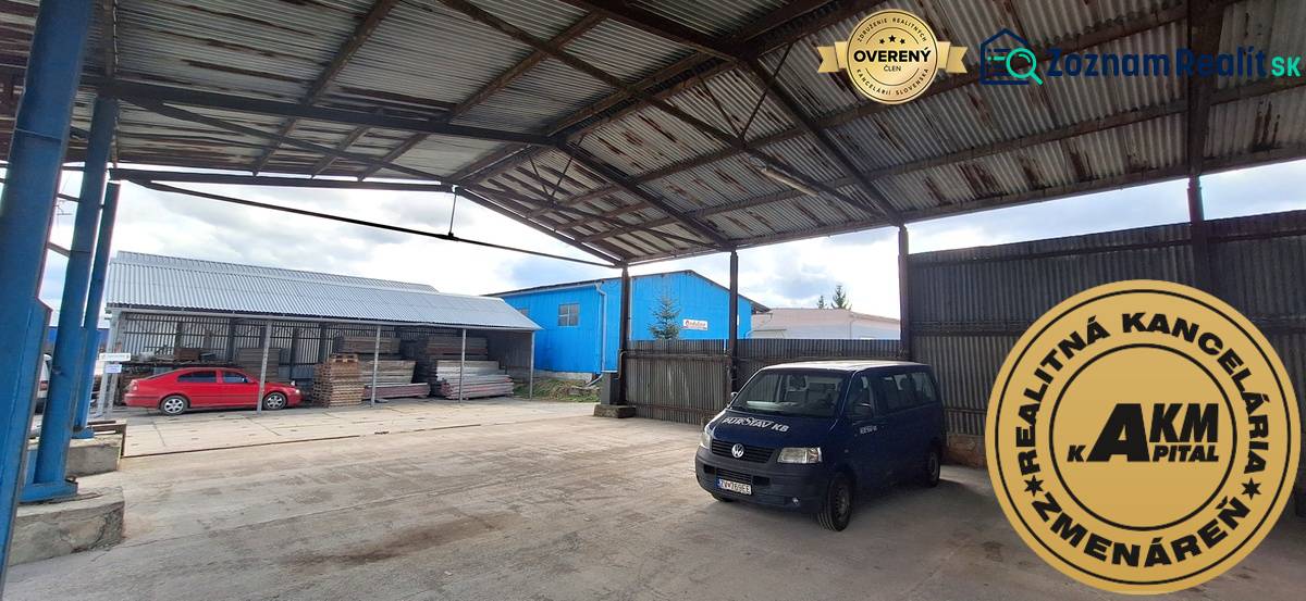 Open storage area on Lieskovská cesta in Zvolen with parked vehicles.