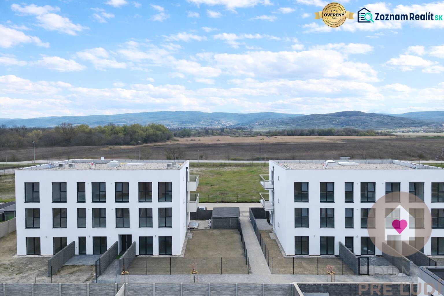 Byvajte v raji_Slovensky Grob_Novostavba na predaj (9).jpg