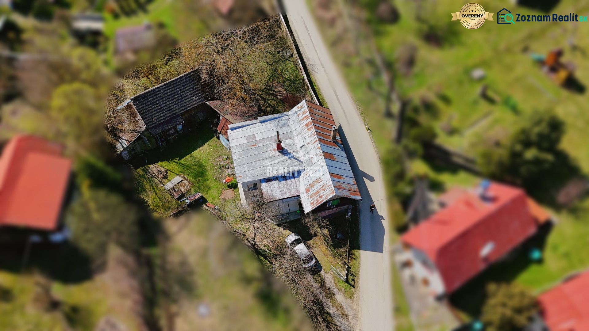 A top view of a family house in Petrovce with a garden and an adjacent shed.