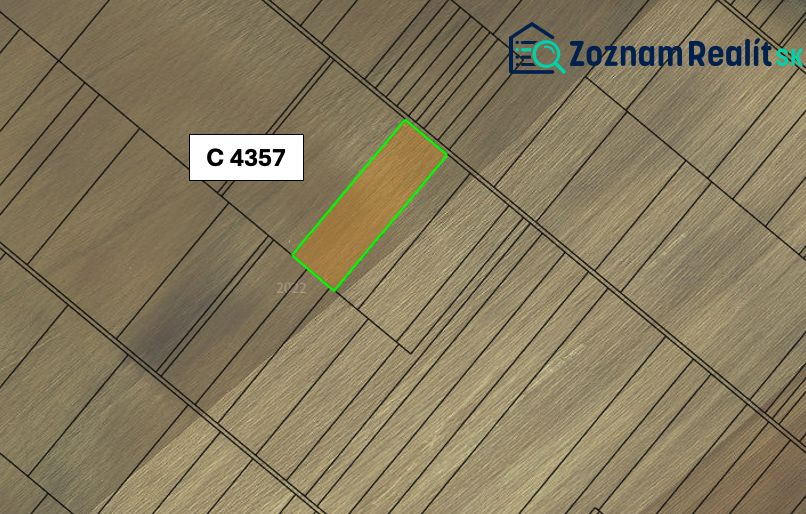 Aerial view of agricultural land in Veľký Šariš with a highlighted parcel.