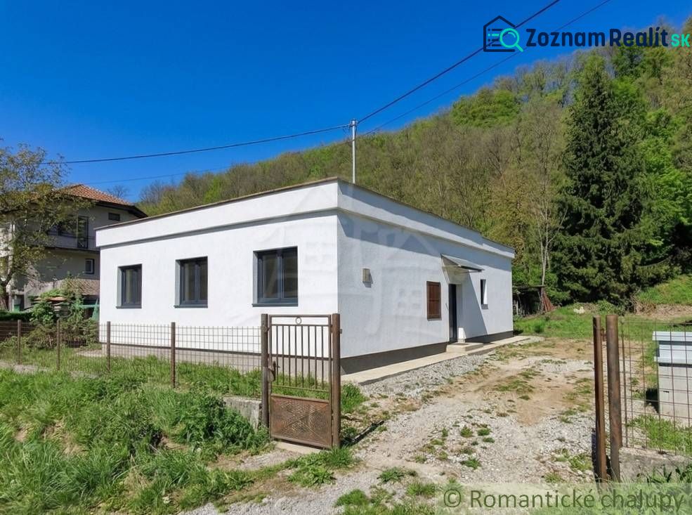 A family house in Šiatorská Bukovinka with a garden and surrounding nature.