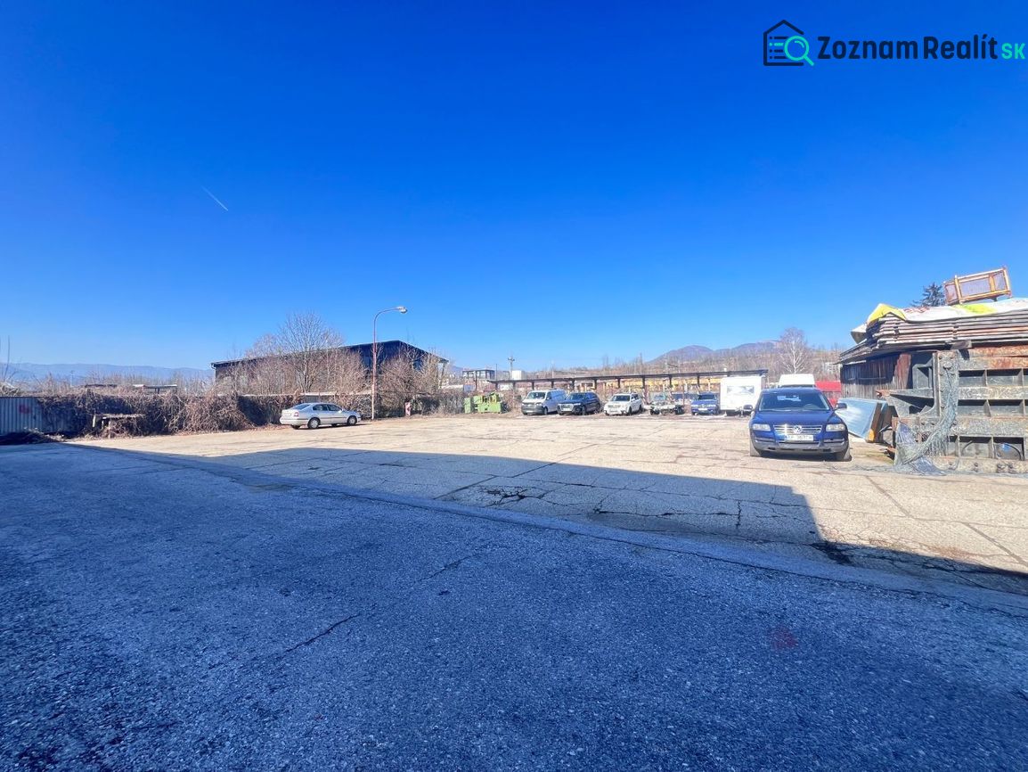 Parking lot with cars on the property, Majerská cesta, Majer, Banská Bystrica, commercial use.