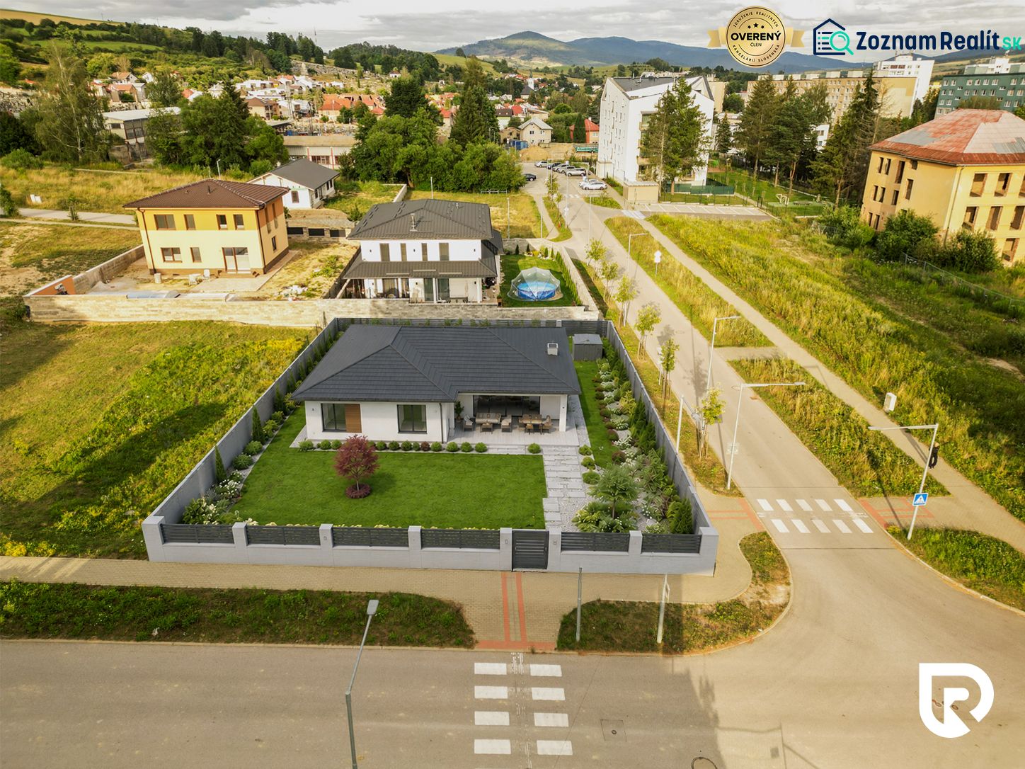Family house with landscaped garden for sale in Štvrť kasárne, Brezno. Residential land.