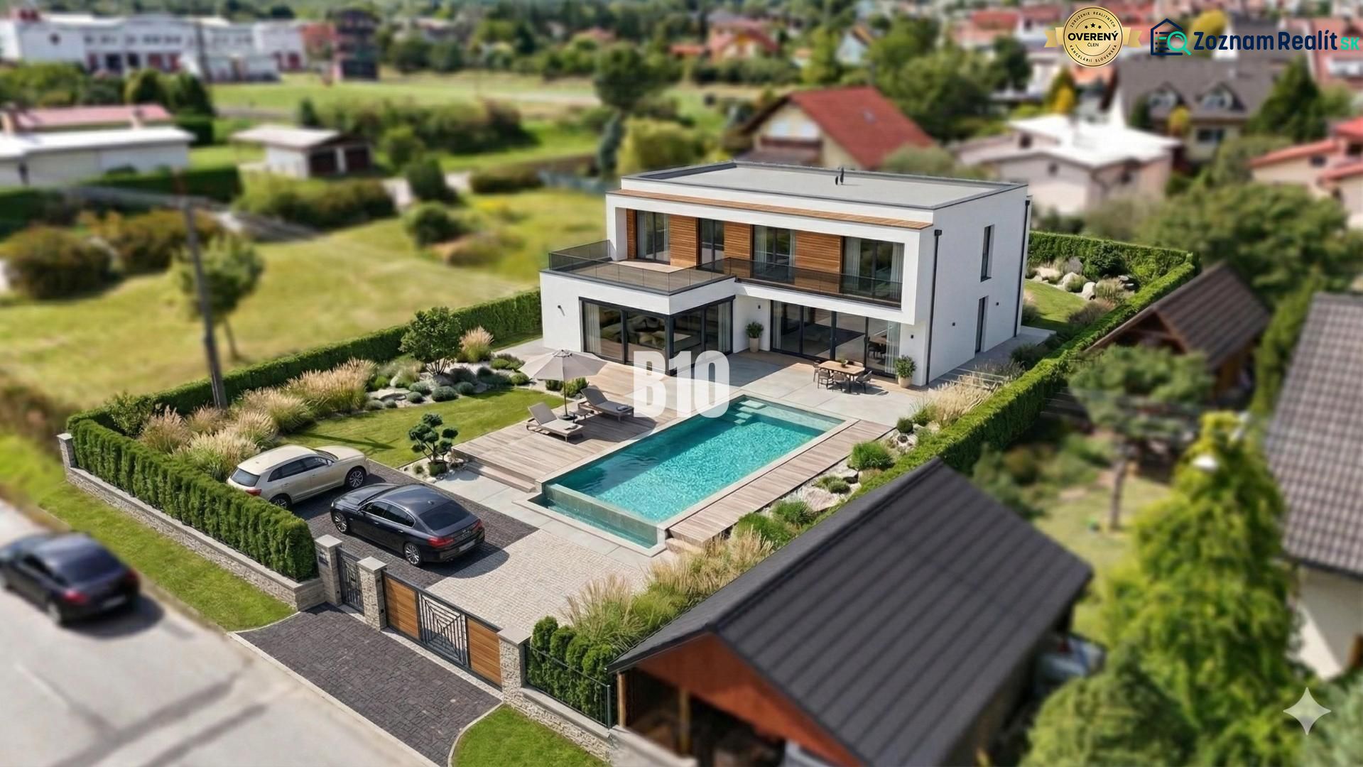 Modern villa in the city of Martin with a pool, ideal for residential land.