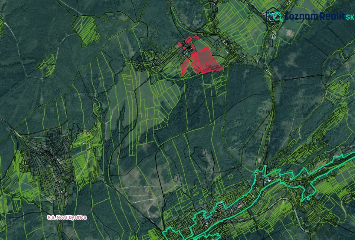 The map shows agricultural and forest lands around Nová Bystrica with marked parcels.