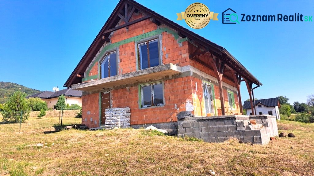Unfinished family house in Prestavlky with available exterior land.