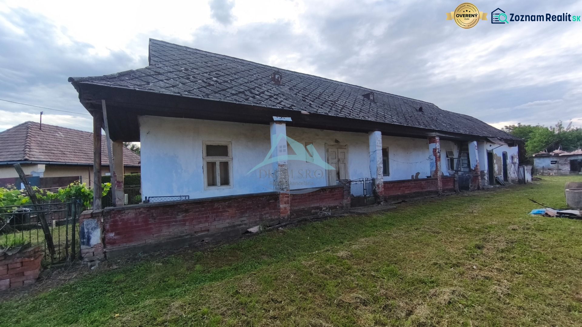 A family house in Opatovská Nová Ves with an older exterior and a sloped roof.