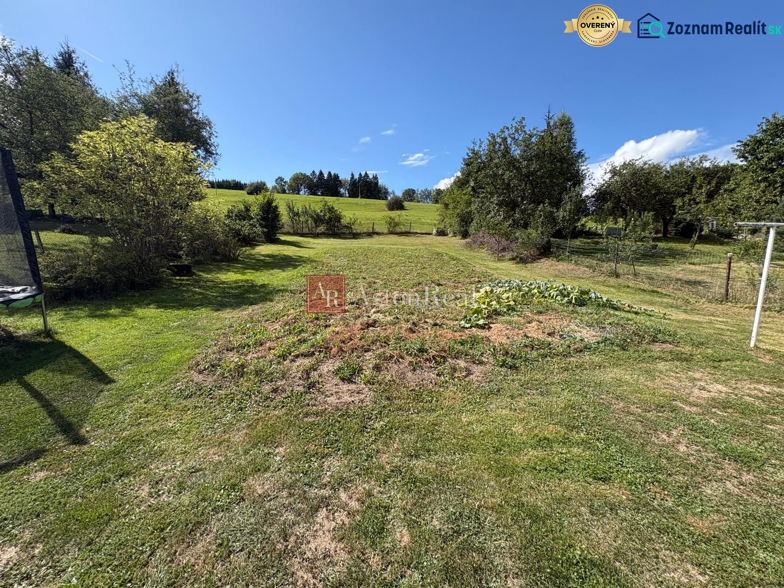 Plots - living in Vlachy with greenery and blue skies.