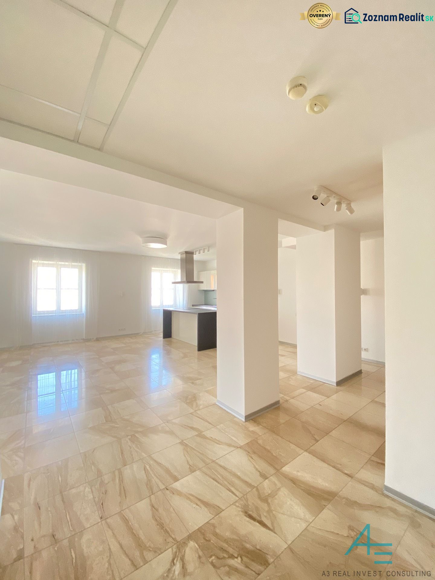 Bright 3-room apartment on Hlboká Street with a spacious kitchen and ceramic flooring.