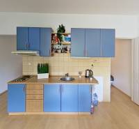 Predaj-2-izbovy-startovaci-Byt-Haanova-v-perfektnej-lokalite-Kitchen.jpg