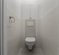 Humenské nám_4 izbový byt na predaj_samostatné WC