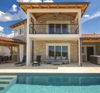 CROATIA - Beautiful villa in quiet location - POREČ