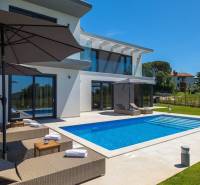 CROATIA - Beautiful modern villa with garage - POREČ