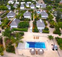 Swimming pool with villas.PNG