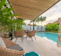 PATTAYA – EXCLUSIVE 5-BEDROOM VILLA WITH POOL –PAYMENT IN EUR POSSIBLE