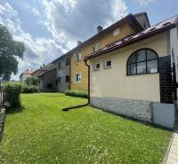 A house with a courtyard on Štúrova Street in Spišská Stará Ves, suitable for living.
