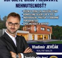 A real estate agency advertisement offers services for buying and selling properties.