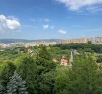 A view of the housing estates and nature of Košice - Dargovských hrdinov district from Povstania českého ľudu.