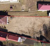 A family house in Nová Sedlica with a large plot in a restricted area.