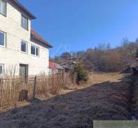 A family house in Nová Sedlica near the forest with a spacious yard.