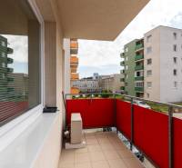 The balcony of a 2-room apartment on Potravinárska Street in Nitra with a view of the surroundings.
