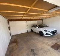 A car parked in the garage on Kolárska Street in Spišská Nová Ves.