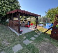 Garden gazebo at a 3-room apartment on Obrancov Mieru Street in Šahy.