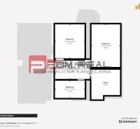 Floor plan of the second level of a family house in Píla with two bedrooms and an office.
