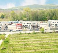 Pezinok, Pezinok: Construction of new buildings with a garden and vineyard near the forest.