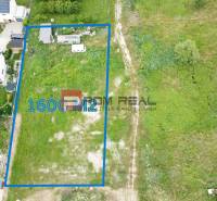 Building plot on Na Ovsisku Street in Marianka, area 1600 m2.