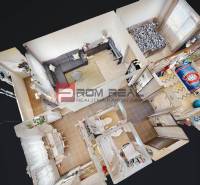 3-room apartment with a living room, two bedrooms, and a bathroom.