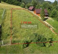 Recreational land in Vyšné Ružbachy with a cottage surrounded by greenery and nature.
