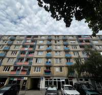 Apartment building with commercial spaces on Hronského in Bratislava - Nové Mesto.