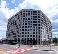 Building on Karpatská Street in Poprad, suitable for 1-bedroom apartments.