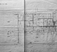 The drawing shows the floor plan of the third floor of the building with detailed dimensions and markings.